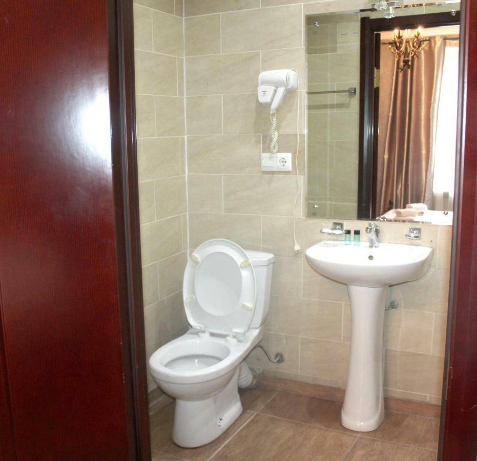 טביליסי Vita Plaza מראה חיצוני תמונה